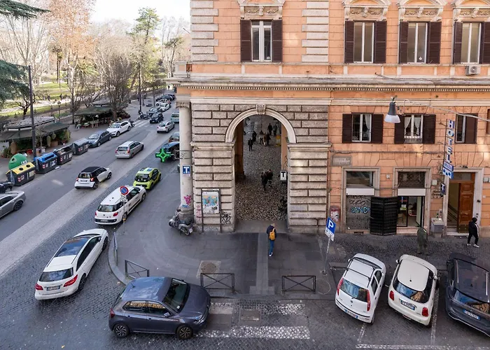 Leone D\'Oro Guesthouse - Close To Piazza Vittorio